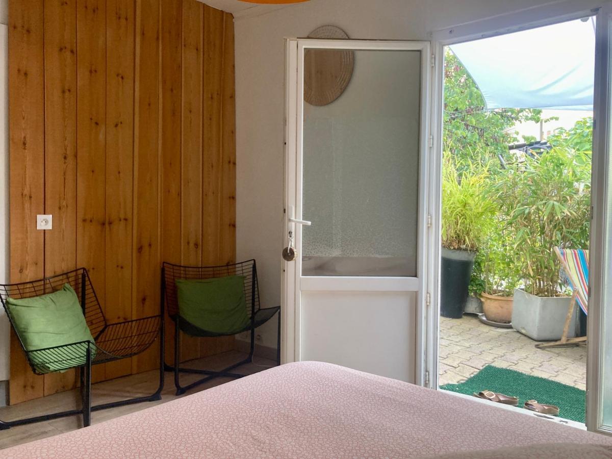 Maisonnette 300m Homestay *